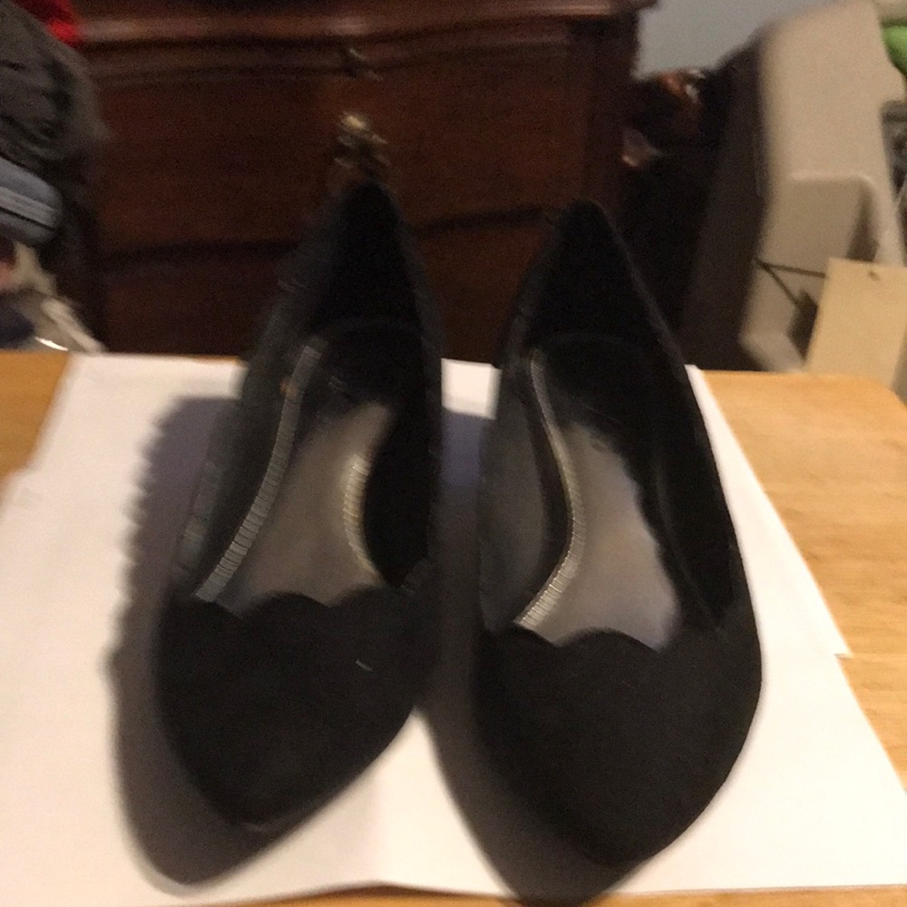 MIA kitten heels
